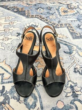 Söfft Vannie black leather slingback heels